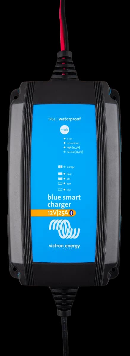 Victron Blue Smart IP65 Charger 12/25 230V – bilde 1 av 3
